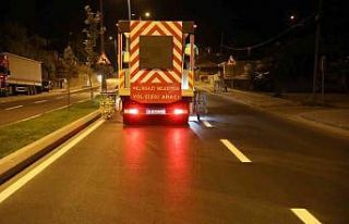 Melikgazi, daha güvenli ulaşım için yol çizgi...