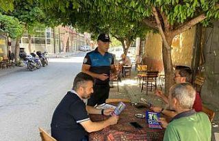Mersin polisi dolandırıcılara karşı vatandaşları...