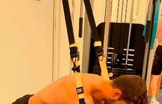 Milli cimnastikçi İbrahim Çolak, kırık eline...