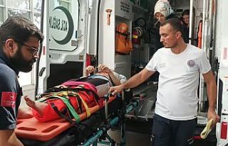 Motosiklet ile bisiklet çarpıştı: 1 yaralı