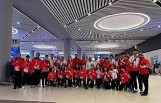 Muaythai Dünya Şampiyonası’nda Türk gençlerinden...