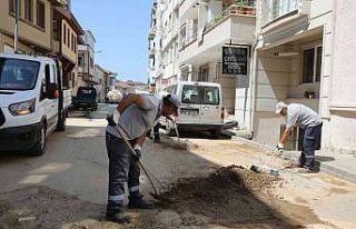 Mudanya’da sel sonrası onarım ve temizlik çalışmaları...