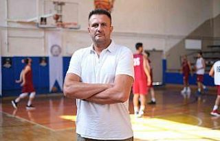 Nazilli Belediyespor Basketbol Takımı parkeye iniyor