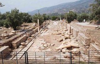 Nysa’nın sütunlu caddesinde heyecanlandıran keşif