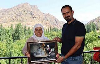 Ödül aldığı fotoğrafı sahibine hediye etti