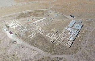 Öğretmenin merakı tarihi kenti ortaya çıkardı,...