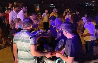 Otomobil ile elektrikli bisiklet çarpıştı: 1 yaralı