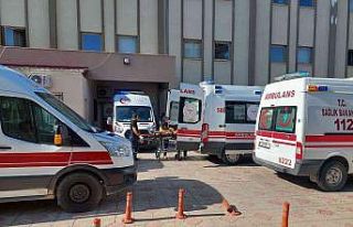 Otomobil şarampole yuvarlandı: 5 yaralı