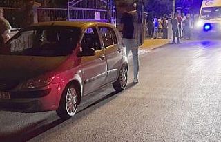 Otomobil yayaya çarptı: 1 yaralı