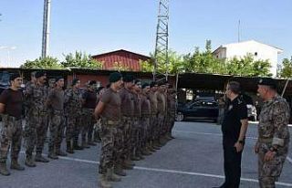 Özel harekât polisleri Erzincan’dan Suriye’ye...