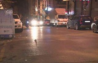 (ÖZEL) Kağıthane’de motosikletle önünü kestikleri...