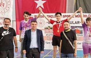 Özel sporcuya Milli Takım daveti