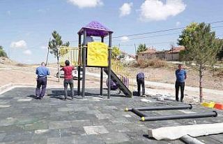 Parmakören’e çocuk oyun parkı