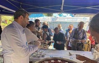 Pendik’te 15 bin kişiye aşure dağıtıldı