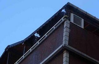 Pendik’te çatı katında çıkan yangın korkuttu