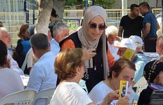 Polis ekipleri, kadınlara KADES’i anlattı