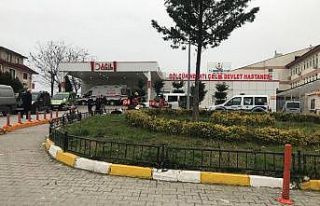 Pompalı tüfekle kendini vurdu, parmakları koptu