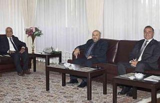 Rektör Çomaklı, İVEK yöneticileriyle bir araya...