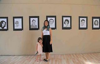 Resim tutkusunu sergiye dönüştürdü