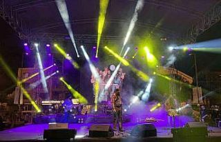 Retrobüs Düzcelileri geçmişe götürdü