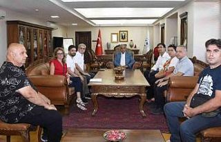 Romanyalı bilim insanları, Rektör Turgut ile bir...