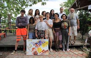 Rus ve Ukraynalı sanatçılar "Savaşa hayır"...