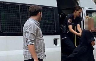 Sahte kadın profili ile tuzağa düşürdüler