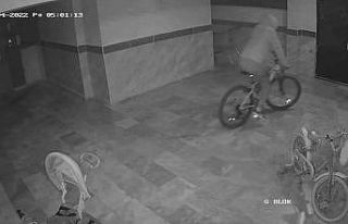 Sahte plakalı bisiklet hırsızı ’pes’ dedirtti