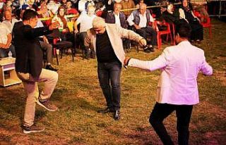 Sanatçı Ali Çakar, Belediye Başkanı Çalışkan’la...