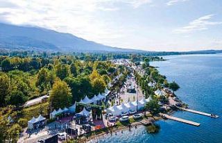 Sapanca Gölü’nün eşsiz manzarası ile birleşen...