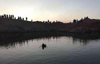 Serinlemek için girdiği nehirde boğuldu