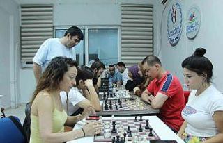 Siirt’te farklı meslek grupları bir araya gelerek...