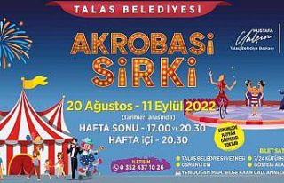 Sirk kapılarını açıyor