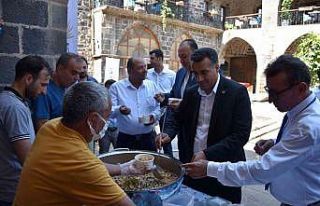 Siverek’te 20 bin kişiye aşure ikram edildi