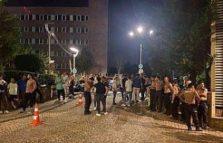 Sokakta düğün ihbarına giden bekçilere saldırı:...