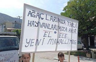 Sular altında kalacak olan ahır ve tarım arazileri...