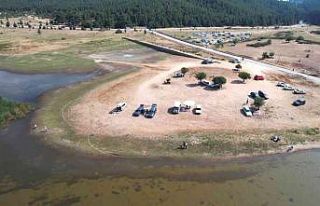 Süleymanlı Yayla Gölü kuruyor