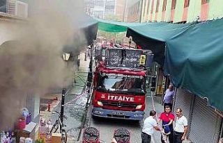 Tarihi çarşıdaki çıkan yangın korkuttu