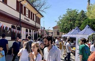 Tarihi Odunpazarı bölgesinde şenlik yoğunluğu