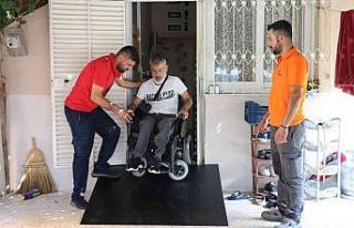 Toroslar’da yürüme engelli vatandaşın evine...