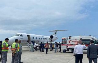 Tur minibüsü kazasında yaralanan Arap turistler...