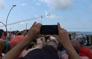 Türk Yıldızları Rize semalarında uçtu