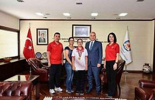 Türkiye şampiyonu Elfin milli takım yolcusu