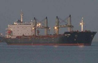 Ukrayna’dan yola çıkan tahıl yüklü iki gemi...