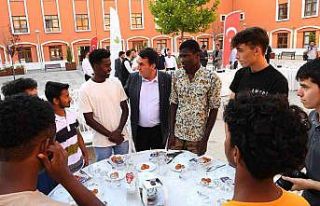 Uluslararası Öğrenciler başarıları ile gururlandırıyor