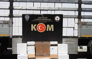 Uşak’ta 1 milyonu dolu 13 milyona kaçak makaron...