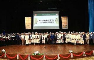 Uşak’ta 62 öğrenci hafızlık eğitimini tamamladı