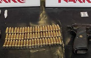 Uyuşturucu taciri 14 kişi tutuklandı