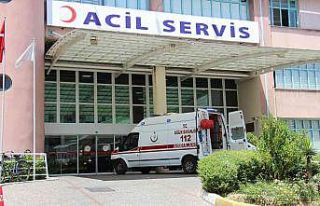 Üzerine demir pencere düşen 20 günlük bebek yaşam...