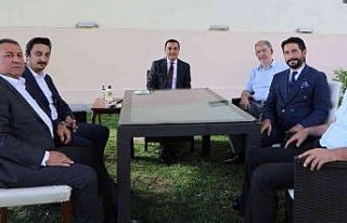 Vali Öksüz oda başkanlarıyla bir araya geldi